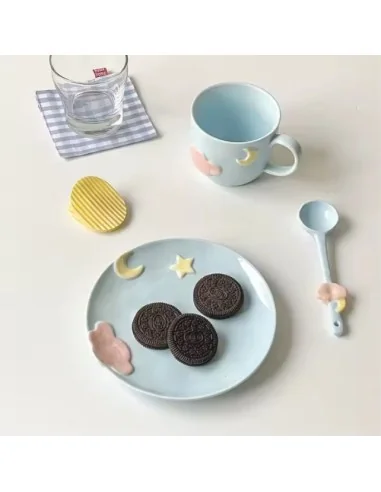 Taza de Cerámica con Diseño de Nubes Pintada a Mano T-00041